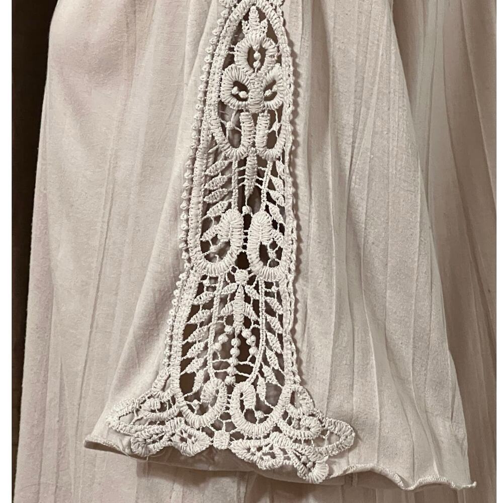 French Laundry size L tie front half sleeve crochet lace inserts split V neck - Picture 5 of 7